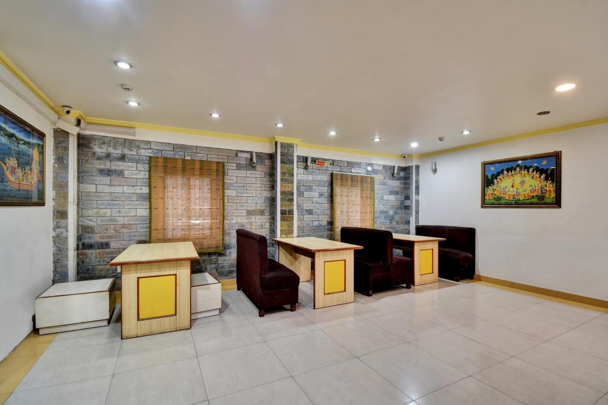 Townhouse Hotel Fly View Jaipur Buitenkant foto