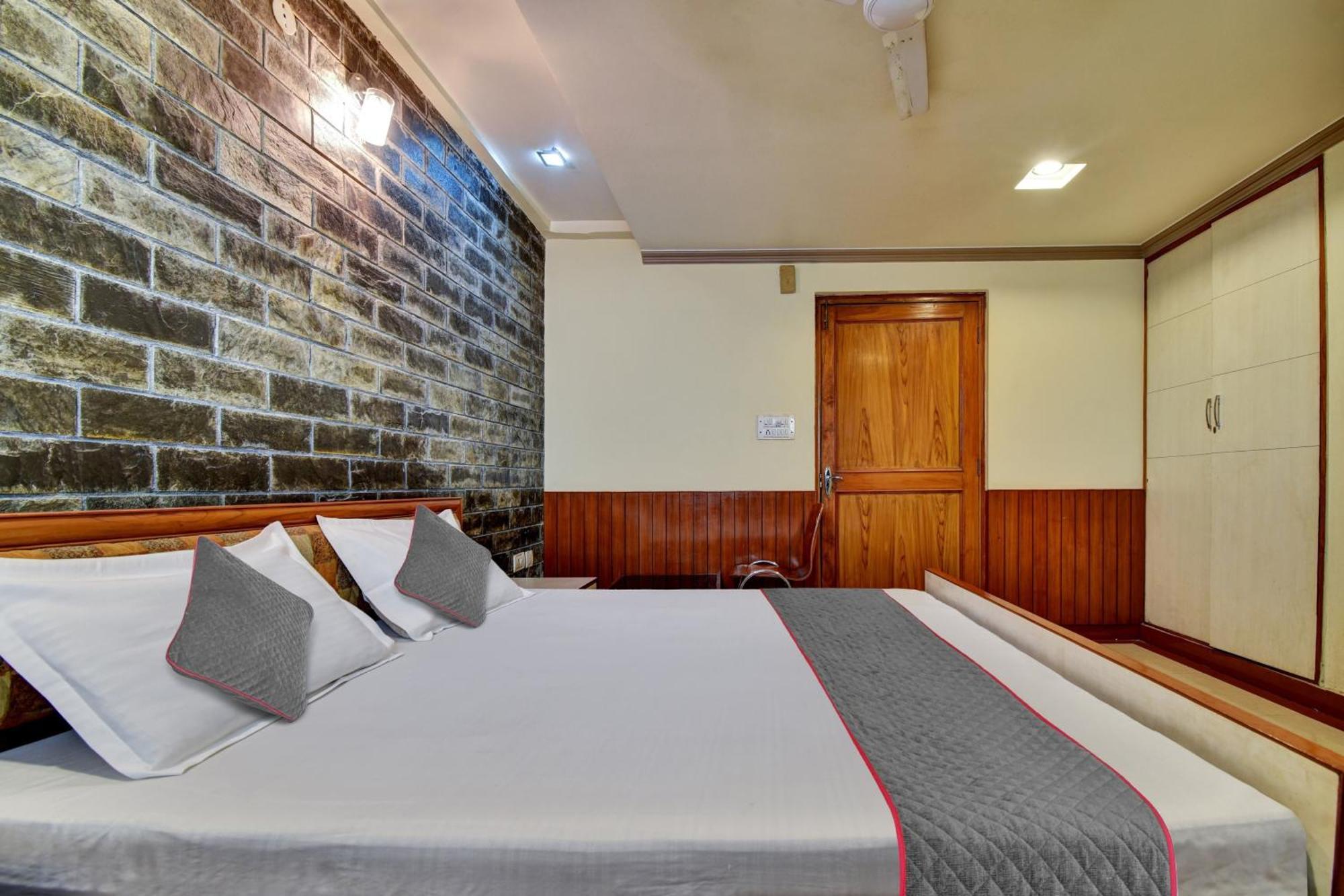 Townhouse Hotel Fly View Jaipur Buitenkant foto