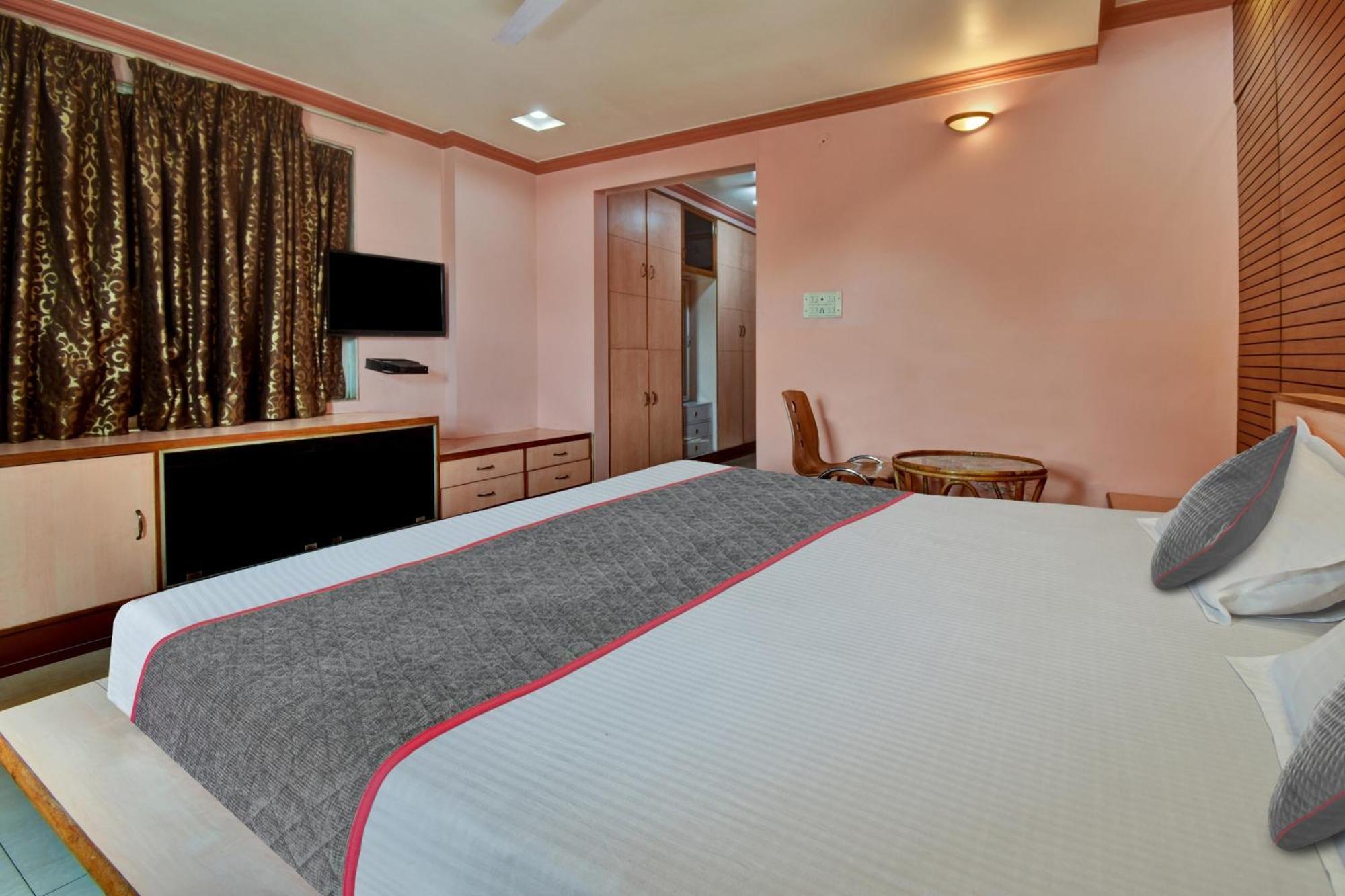 Townhouse Hotel Fly View Jaipur Buitenkant foto