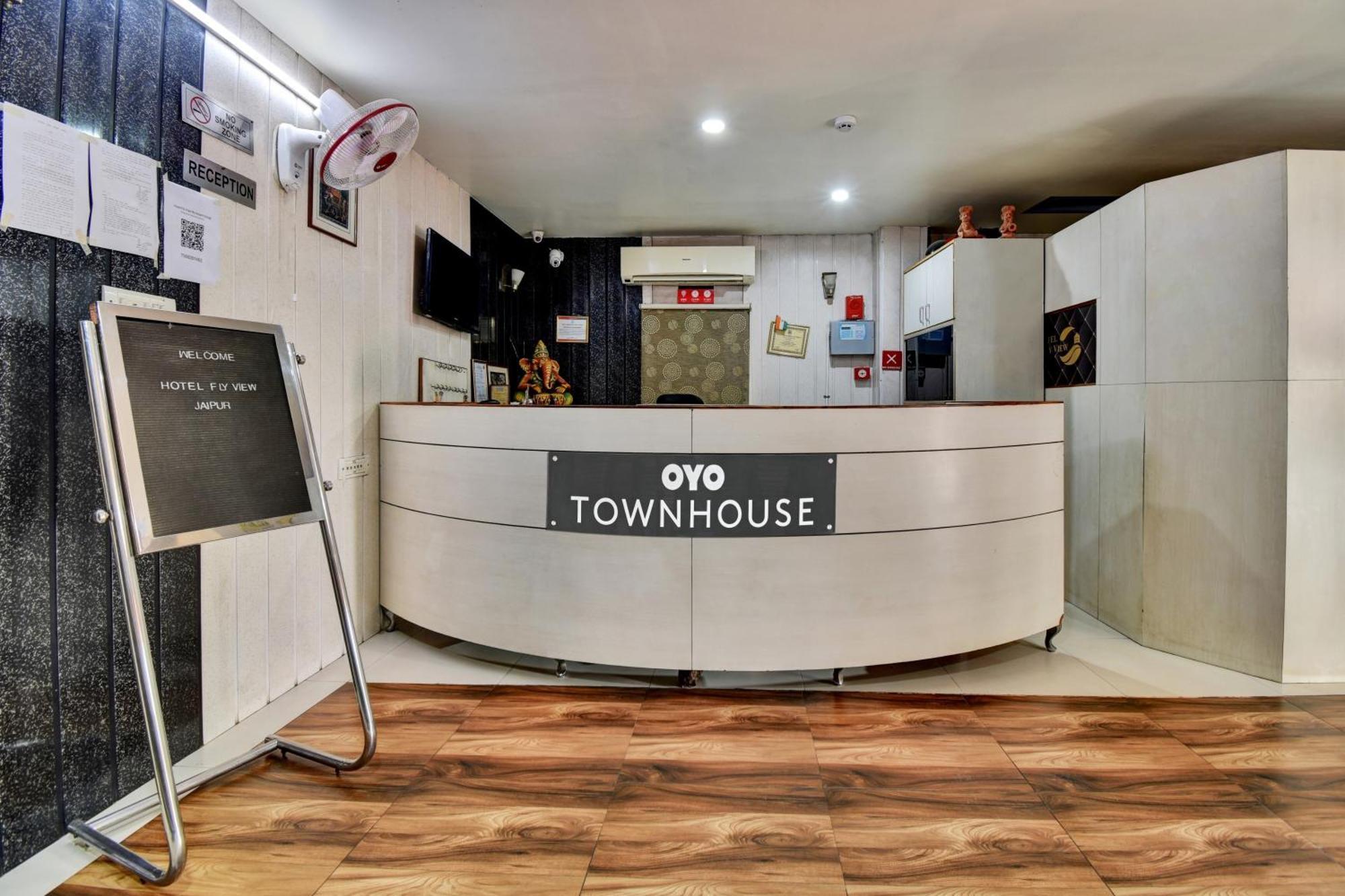 Townhouse Hotel Fly View Jaipur Buitenkant foto